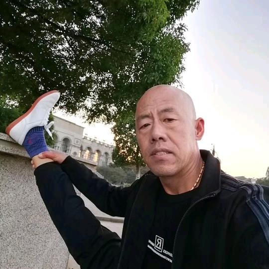 商用厨具专卖周哥
