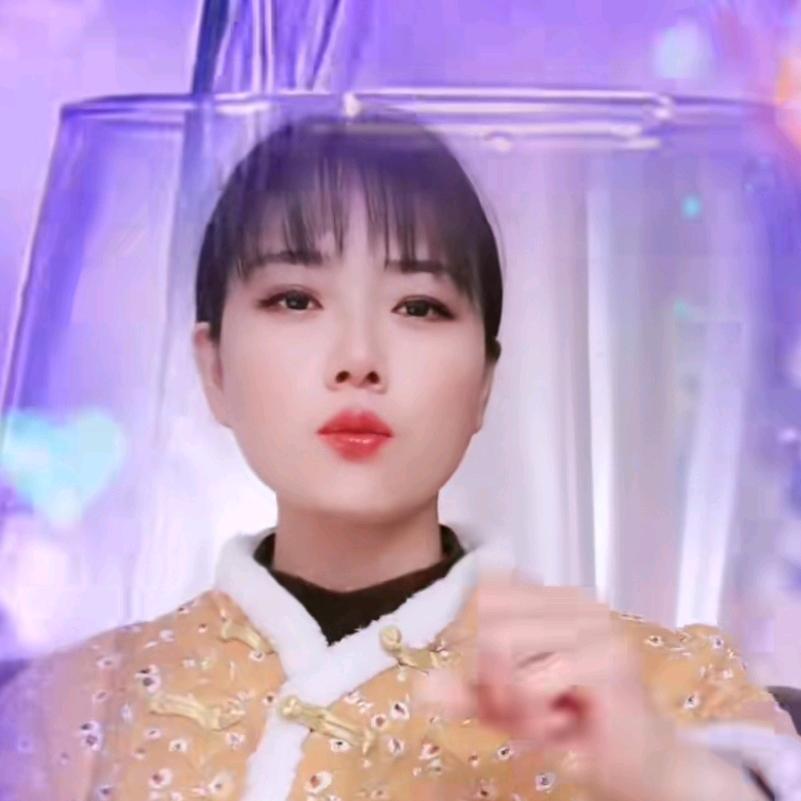春暖花开。