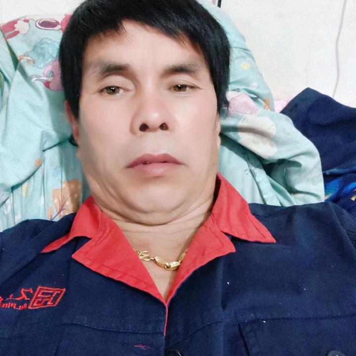 帅哥开心
