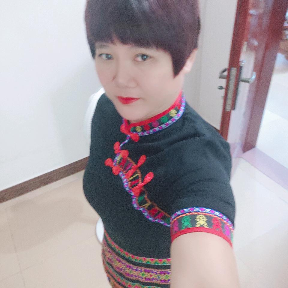 《桥头姑娘》罗罗秀💃💃