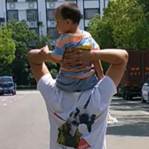 哈库拉•马塔塔