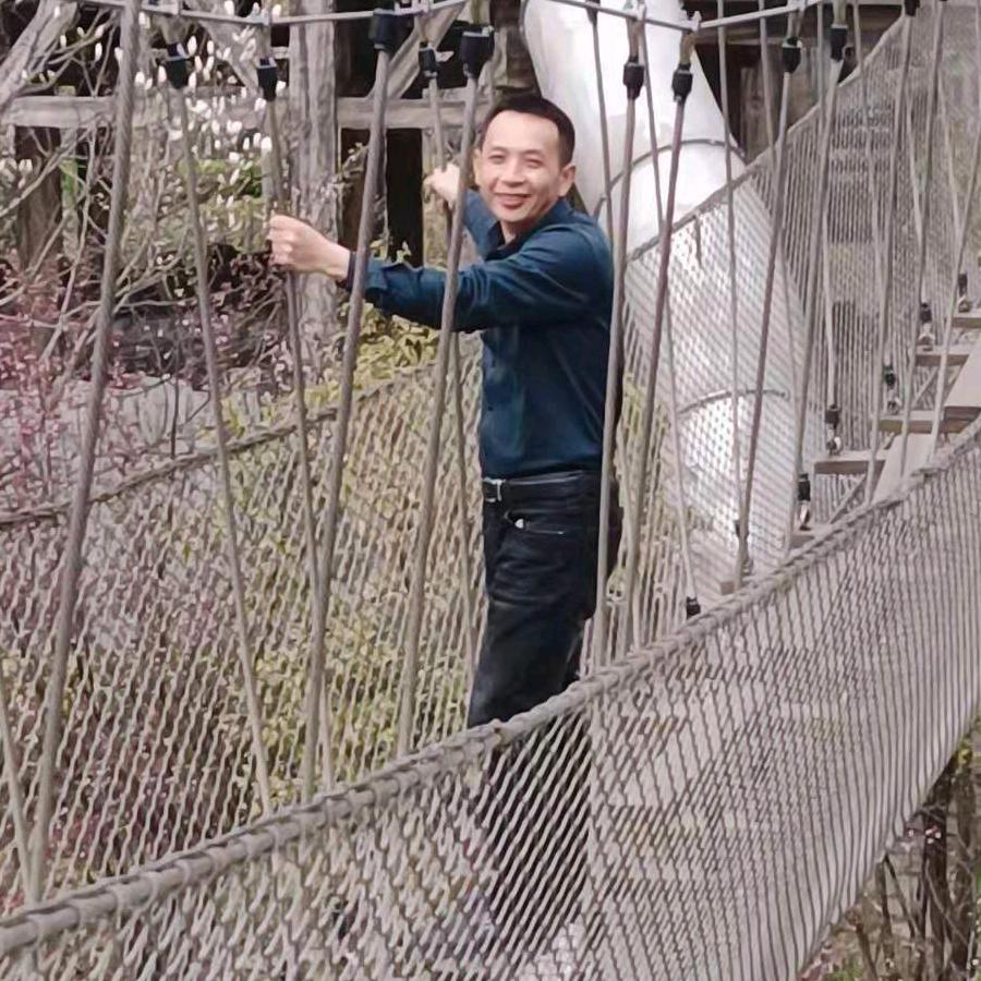 看不清未来，回不到过去