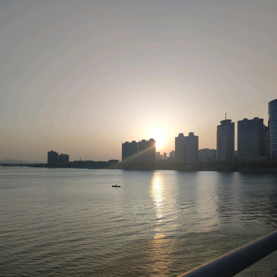 等待你的输入____