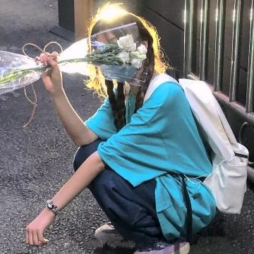 盟盟爱美妆