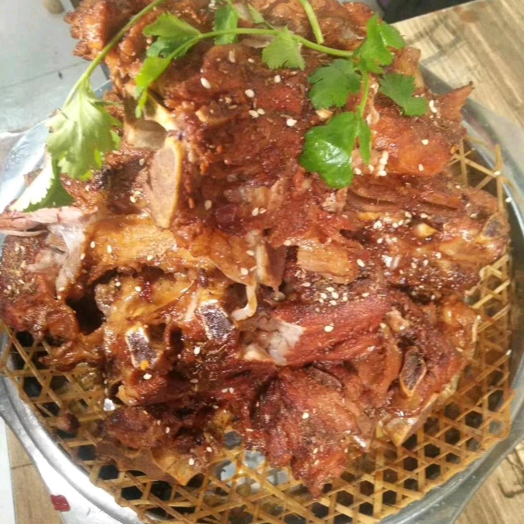 张品记骨头锅总店