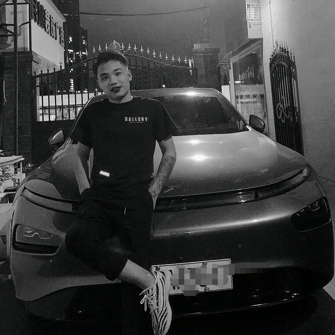 《户外》  阿建