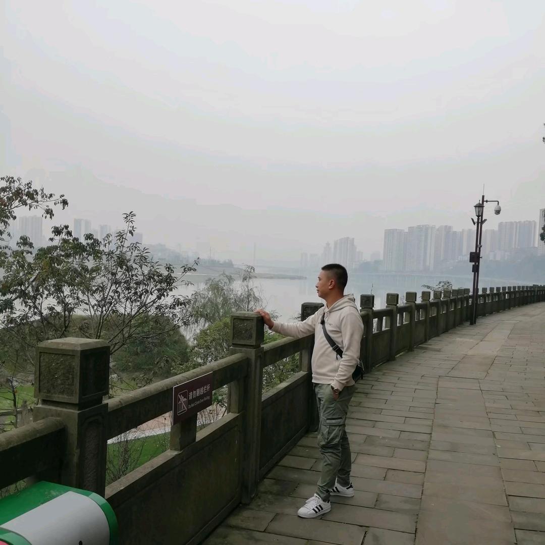 邻家小哥