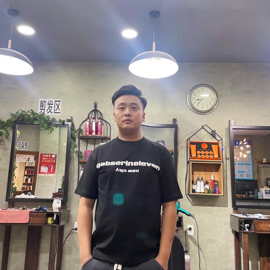 德源门窗小张