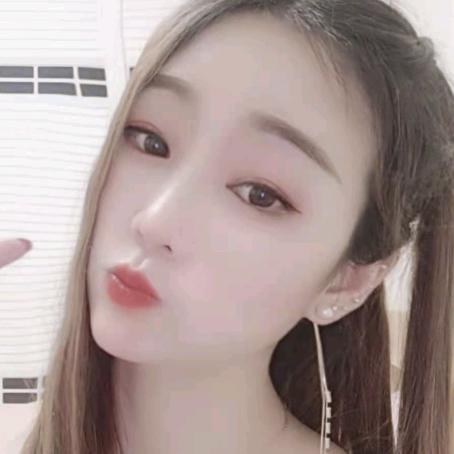 爱笑的小阿琴