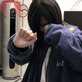 一放手机就睡着