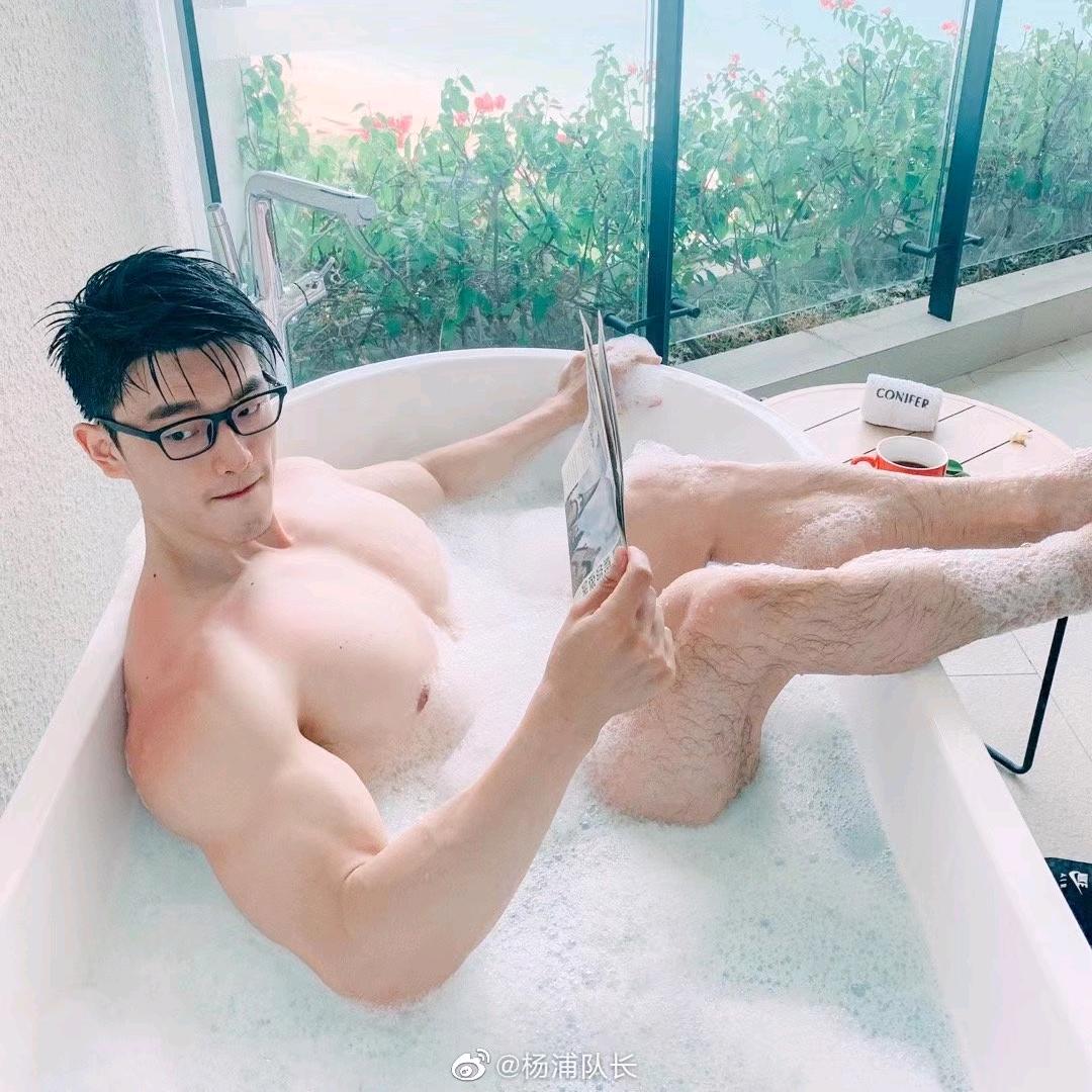 👣你是男的我也爱👣