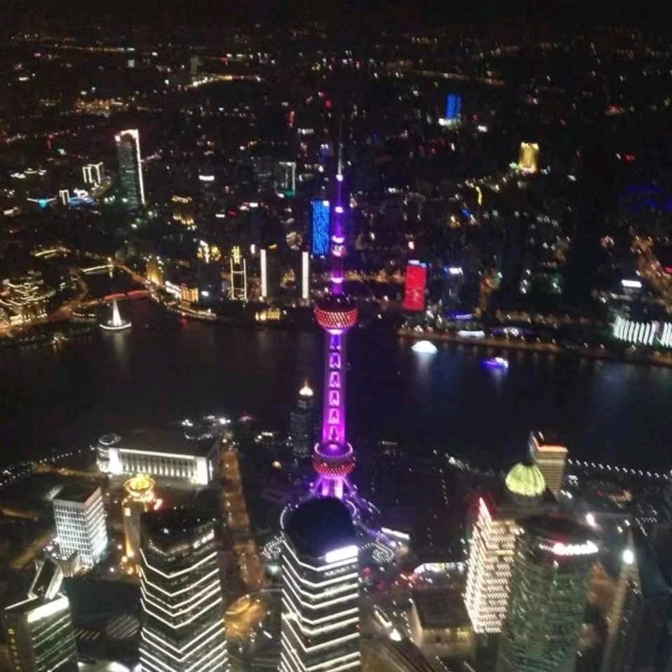 进来喊报告