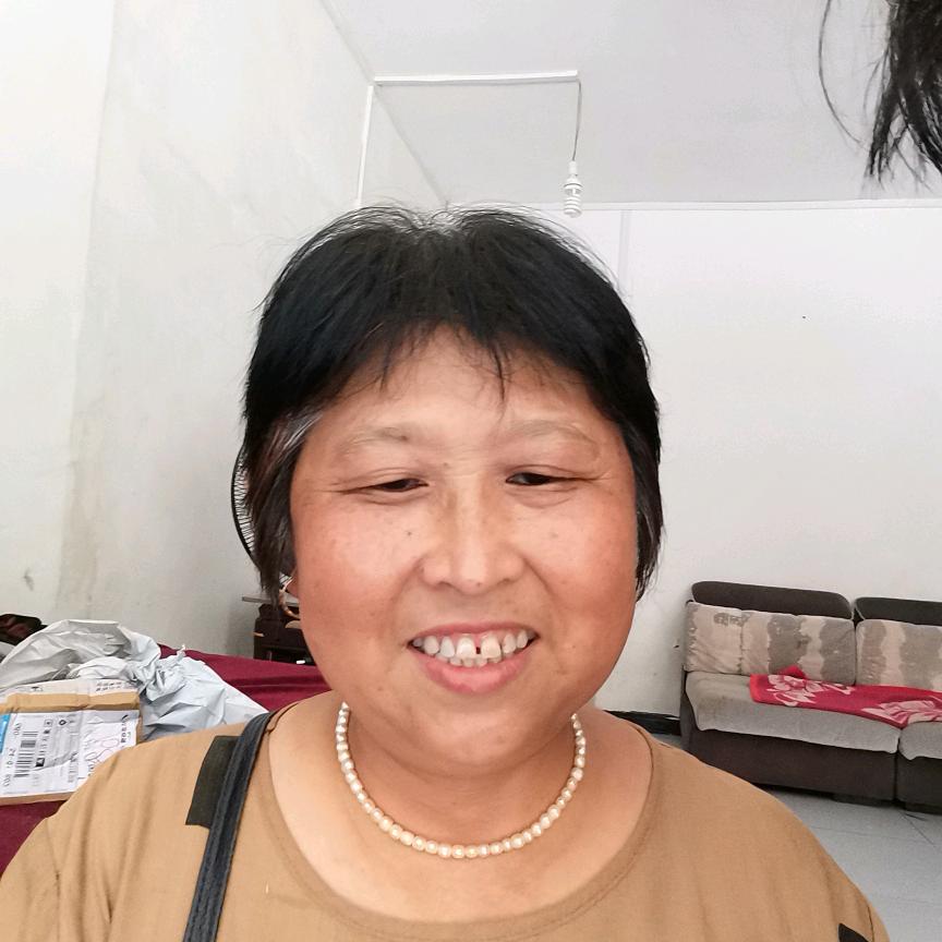 夏树繁花🌸