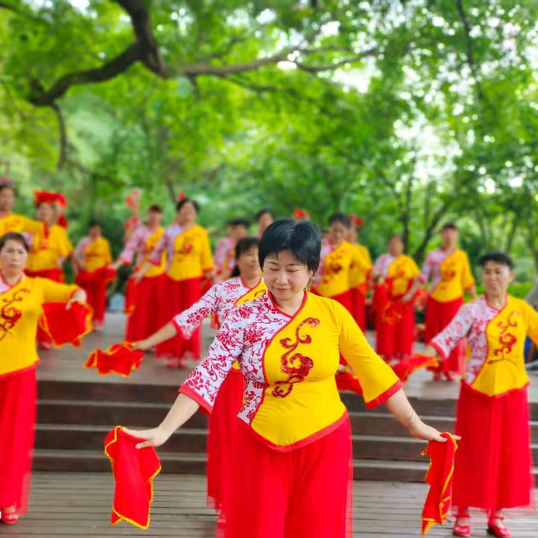 艳子缝衣