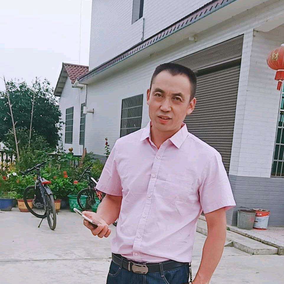 大大的红
