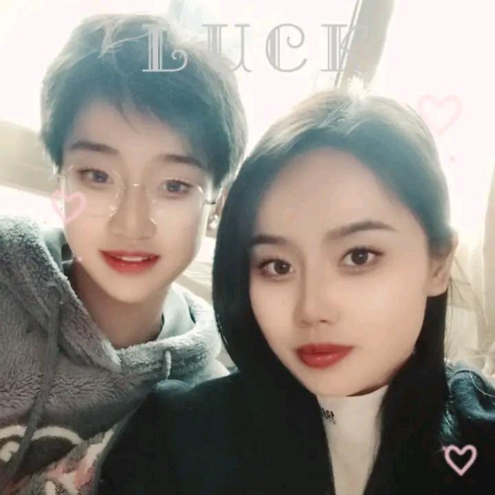 榴莲之家  曾丽
