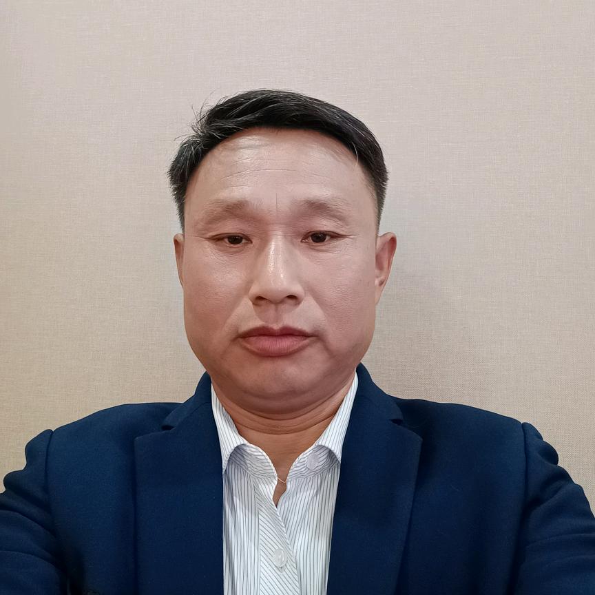 老贫农，爱唱歌