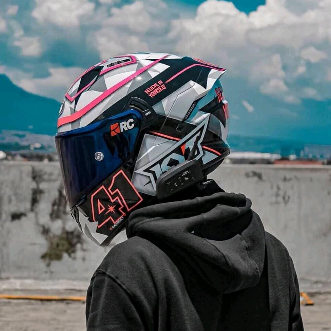 AKRAPOVIC