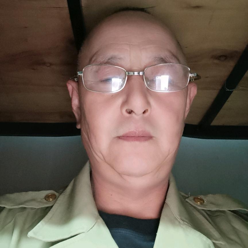 l西藏拉萨汽车十六团罗章玉