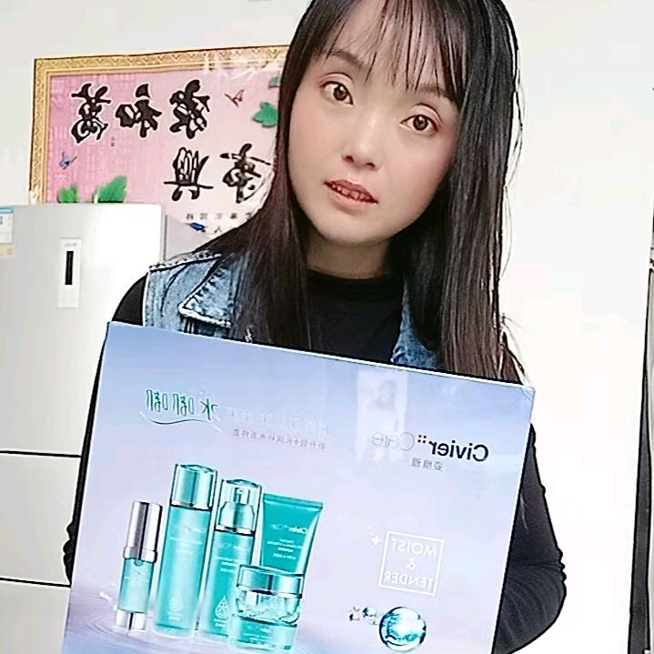 苹果妹首播（早上6:10开播)