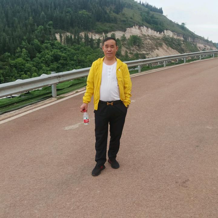 华哥的快乐你要配合