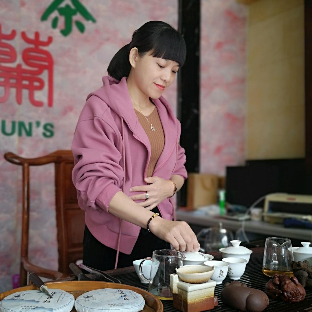 杨琴琴