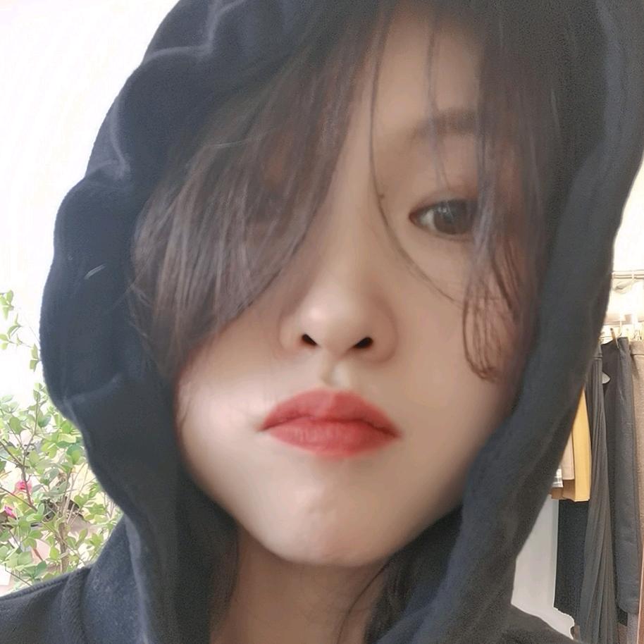 🫥郭一漫。