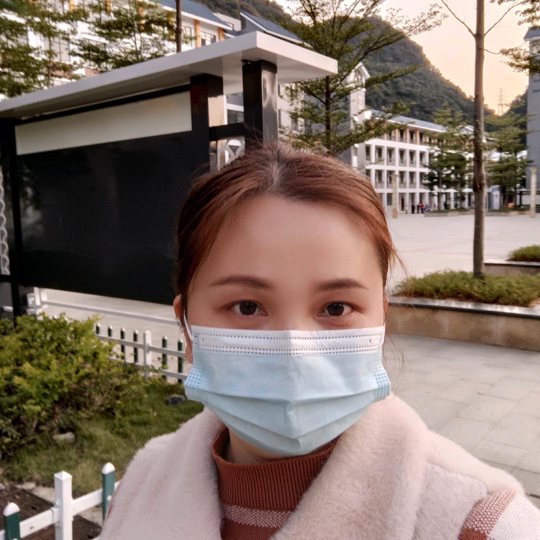 @红红