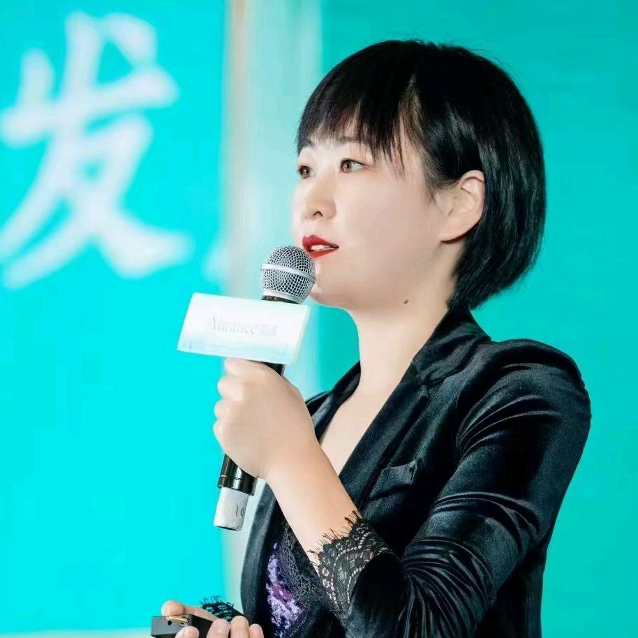 罗苗（竹源酒店）