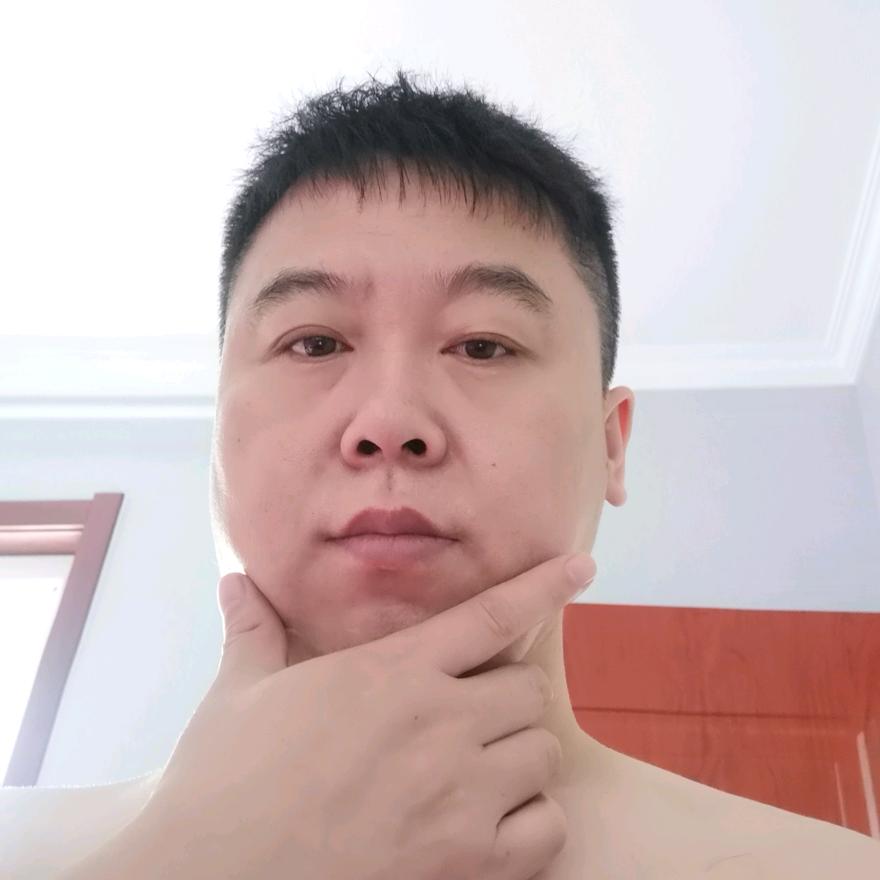 谁陪我闯荡