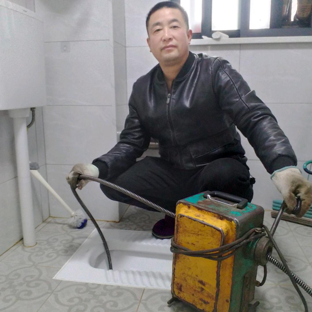 平江县下水道疏通哥李师傅
