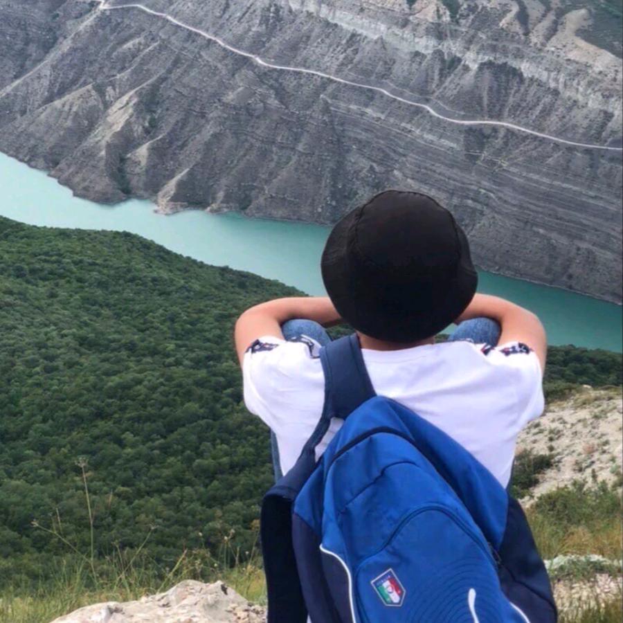 小張.