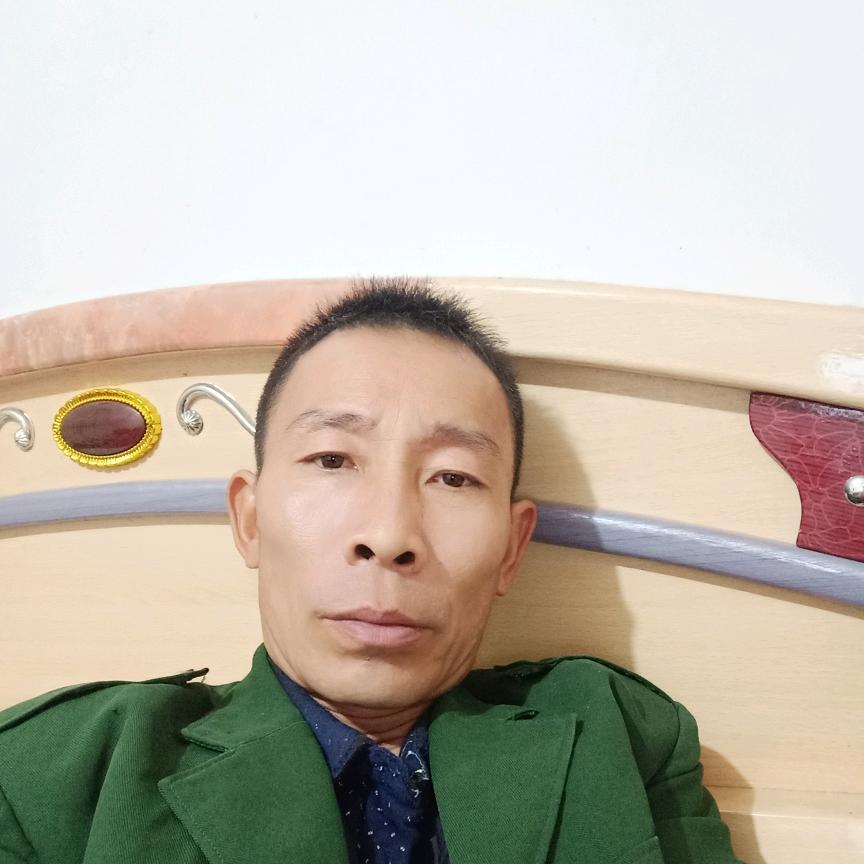 77文哥悲伤留给自己，欢笑面对亲朋好友