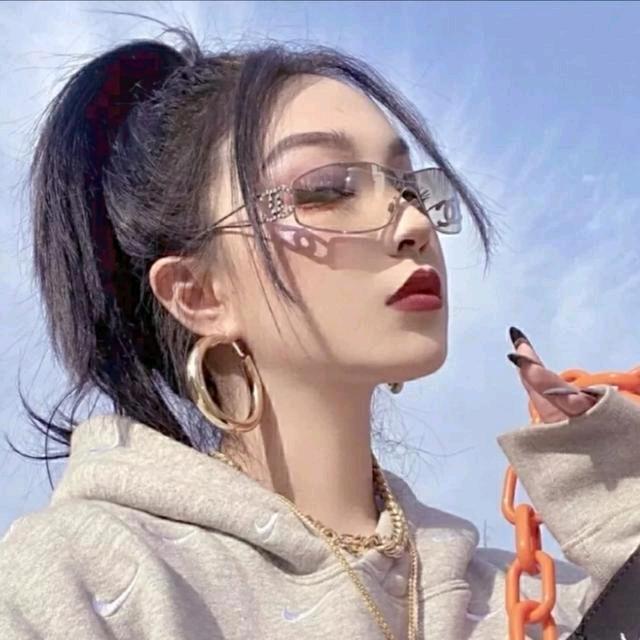 €小陈同志@