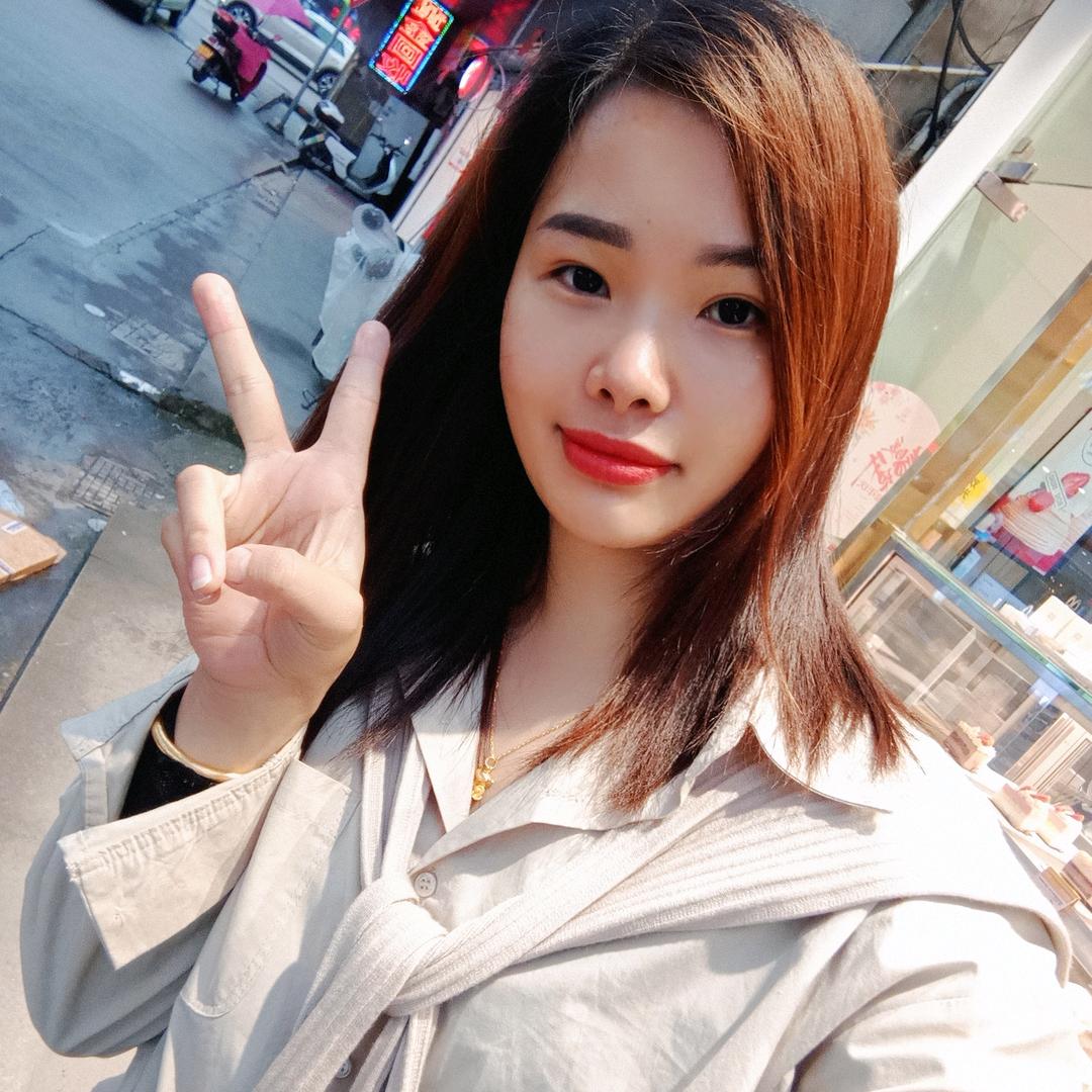 爱笑的❤❤傻妞❤❤