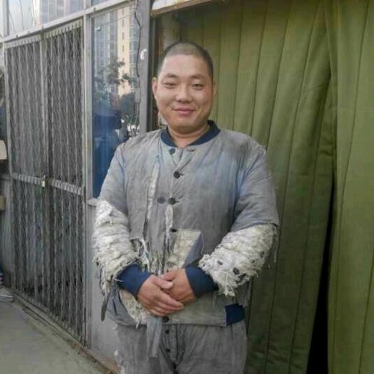 坤哥  義薄雲天