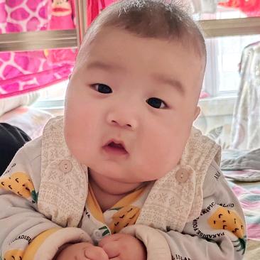 我的宝贝豆宝caihong(❤ε❤)