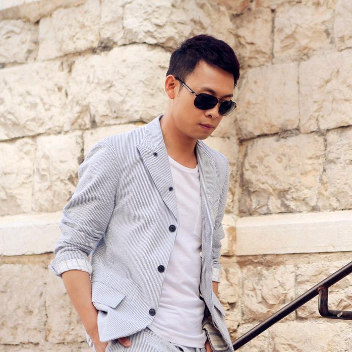 随风飘扬的旗帜