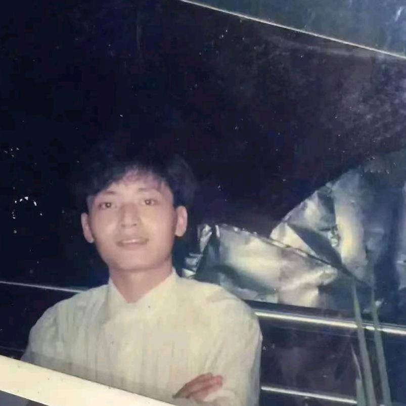 爱唱歌的大叔