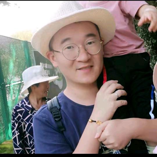 钟爸爸看财经