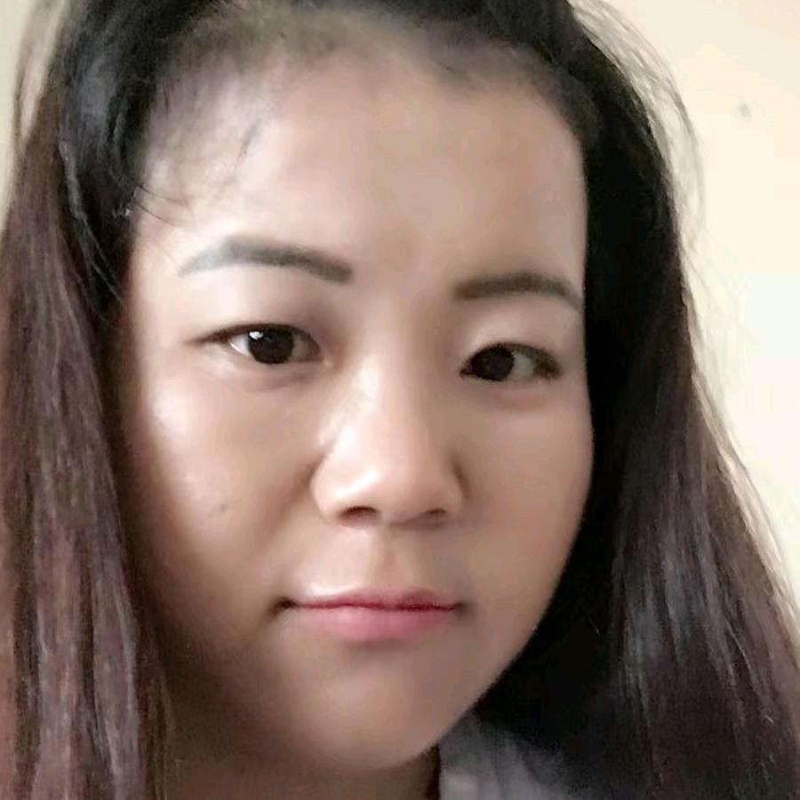 小燕子（欣欣.乐乐的妈妈)