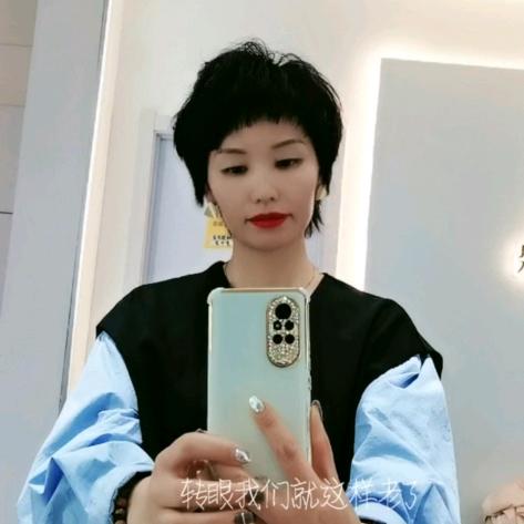 郑州成就传奇酒业百荣店