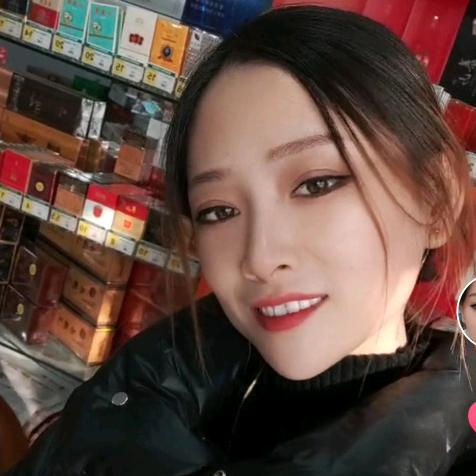 卖香蕉的小姐姐