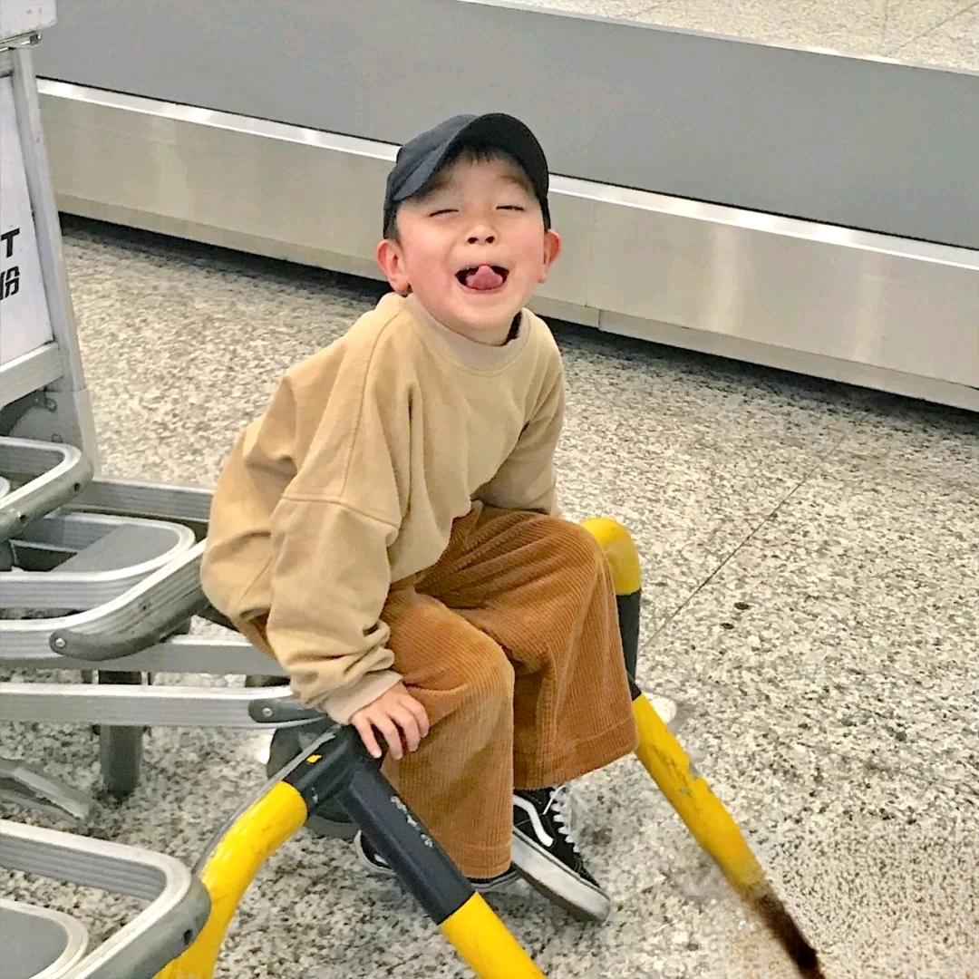 听什么歌都像是唱自己