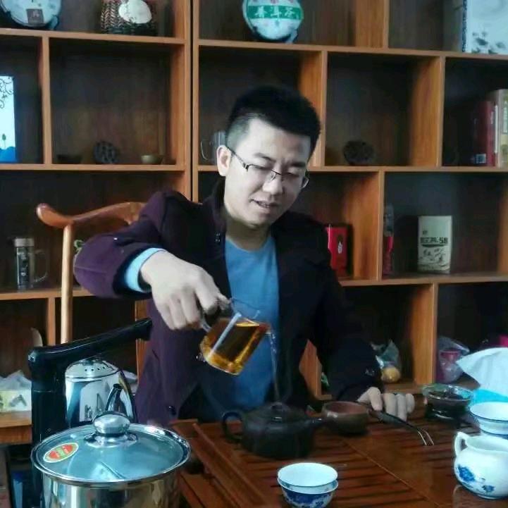 成哥专注强书包