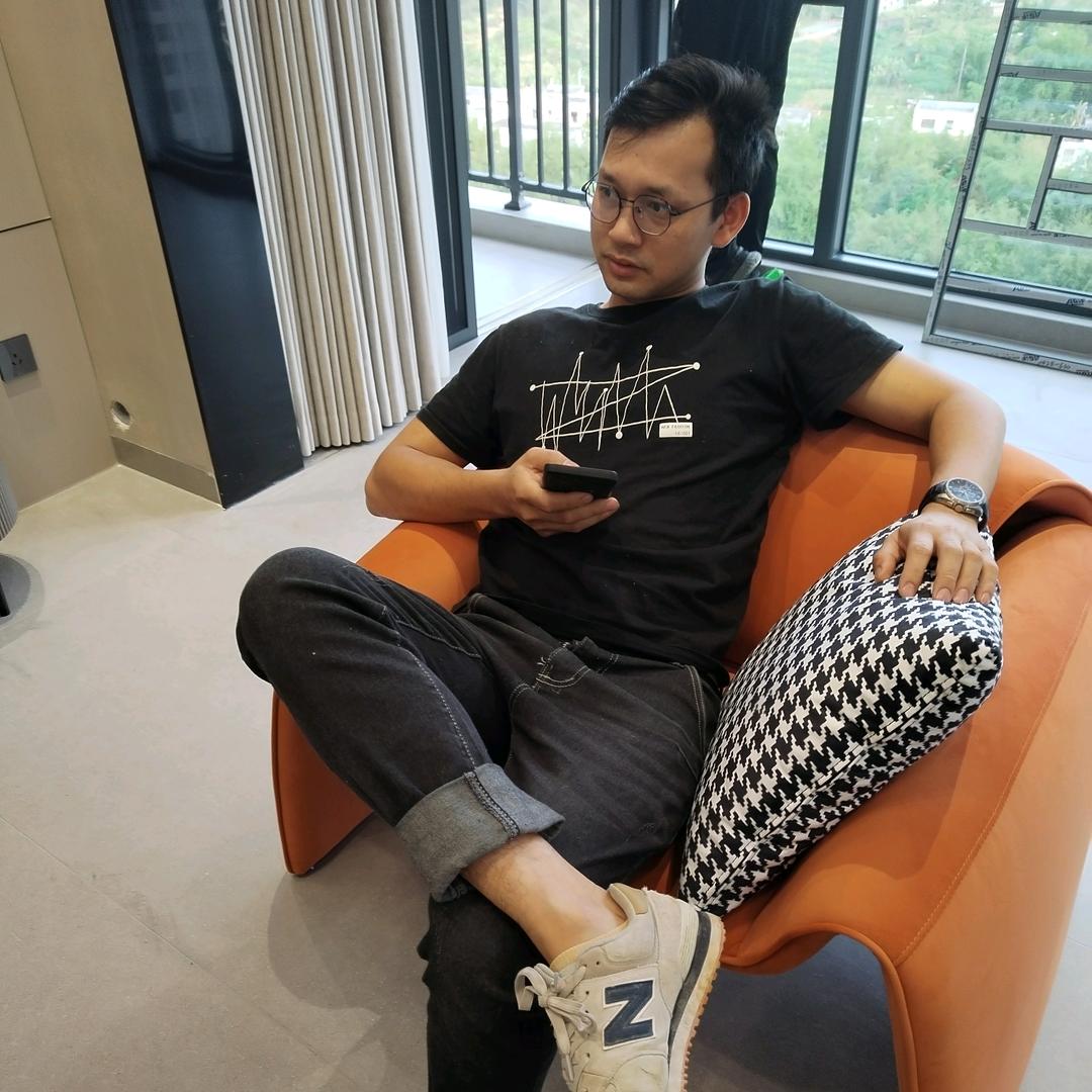 长情扶诺👨‍👩‍👧