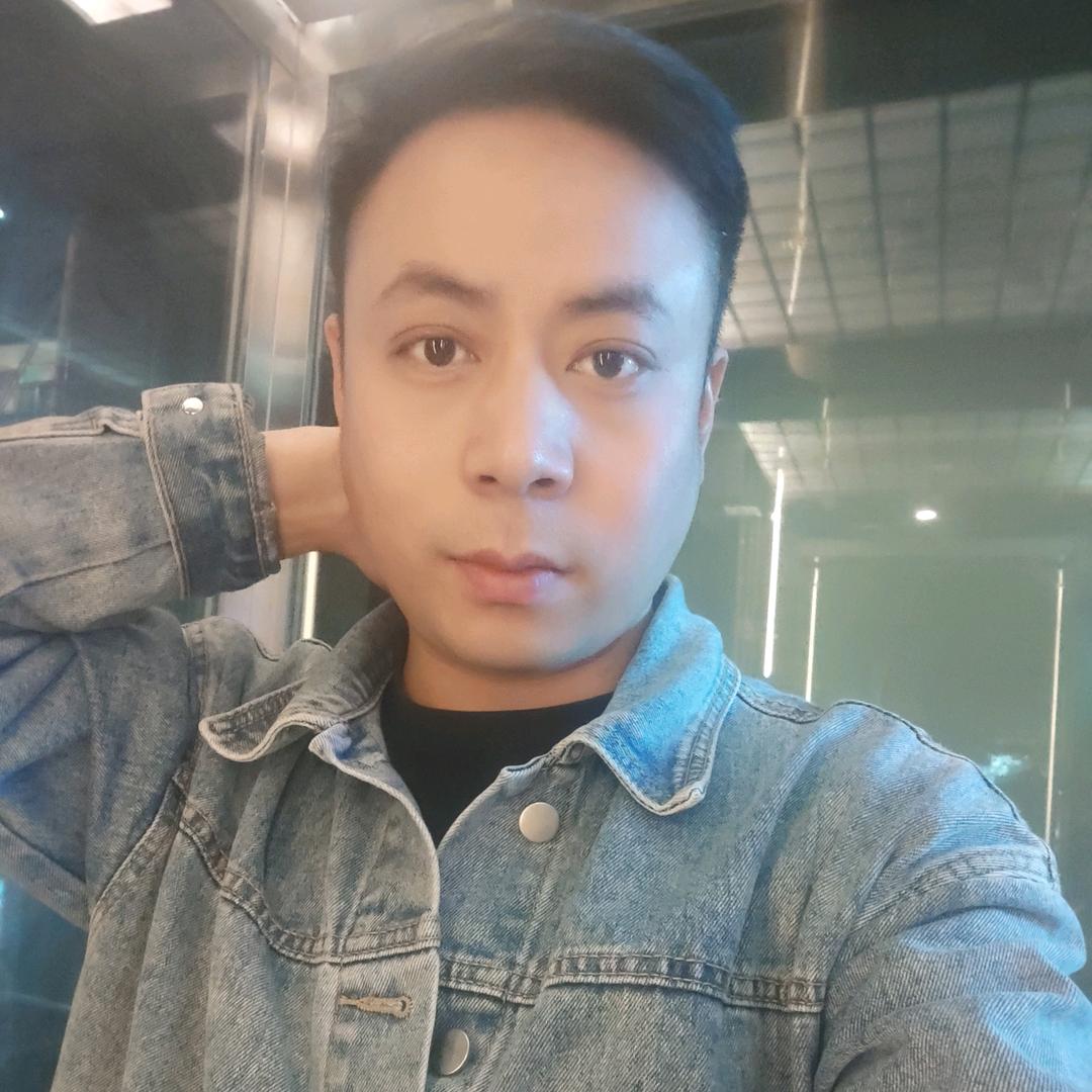小胡子的打火机