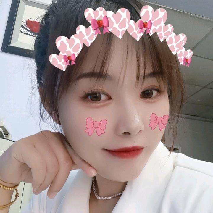 (๑˙❥˙๑)赤脚妹子