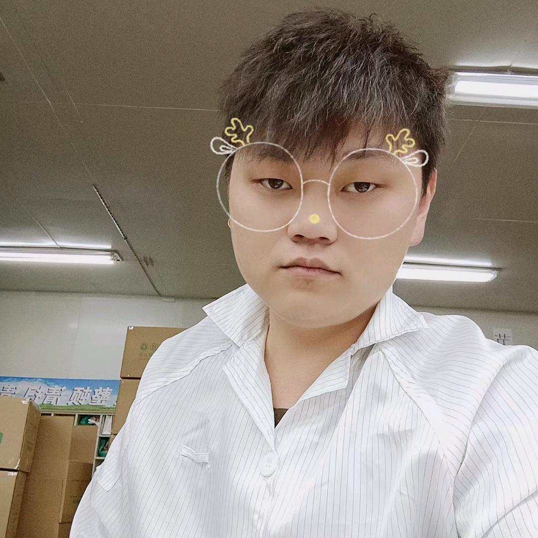 黄毛下班不唱歌打游戏