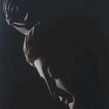 层楼终究误少年，自由早晚...